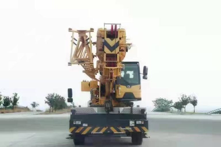 ⚡Купить Самоходный внедорожный короткобазный кран 25t XCMG XCR25L5 от официального дистрибьютора XCMG в Украине ⚡ Купить по самой низкой цене ⚡Отдел продаж ⚡+38(095)457-00-44 ⚡+38(067)457-00-44