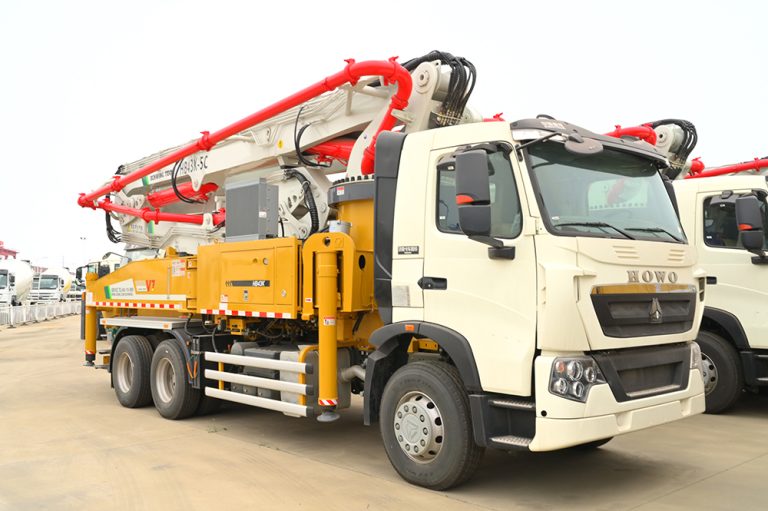 ⚡Купить Автобетононасос XCMG Schwing HB37V HB43V HB47V HB52V на базе шасси Sinotruk HOWO ZZ5347V524HE1 от официального дистрибьютора XCMG в Украине ⚡ Купить по самой низкой цене ⚡Отдел продаж ⚡+38(095)457-00-44 ⚡+38(067)457-00-44