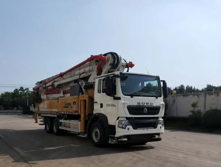 ⚡Купить Автобетононасос XCMG Schwing HB37V HB43V HB47V HB52V на базе шасси Sinotruk HOWO ZZ5347V524HE1 от официального дистрибьютора XCMG в Украине ⚡ Купить по самой низкой цене ⚡Отдел продаж ⚡+38(095)457-00-44 ⚡+38(067)457-00-44